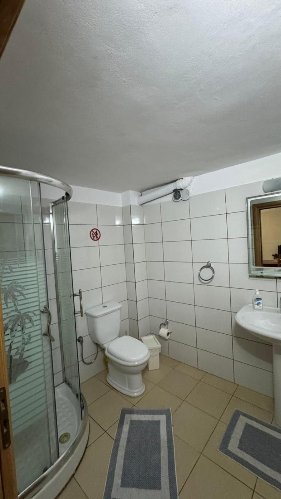 Lucas Apartments Himare Quarto foto